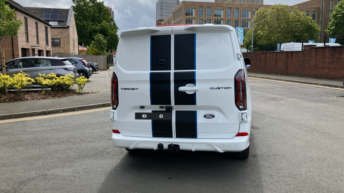 Ford Transit Custom 320 L1 Diesel Fwd 2.0 EcoBlue 150ps H1 Van Sport - Image 27